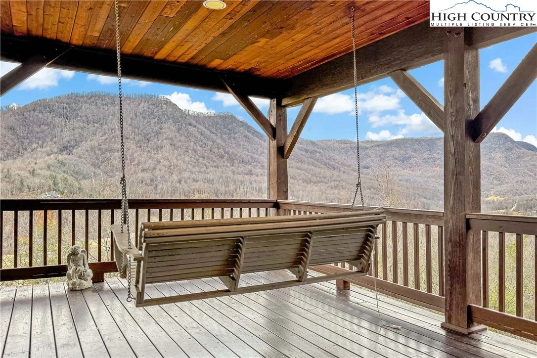 Image number 16 for the current listing