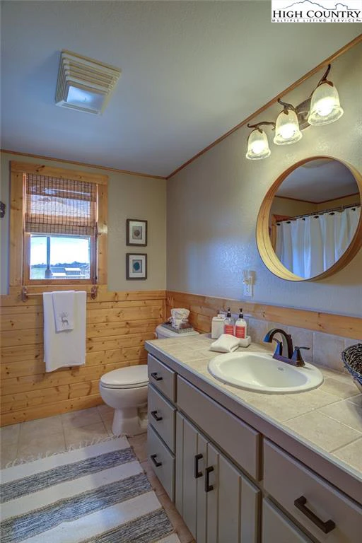 Image number 5 for the current listing
