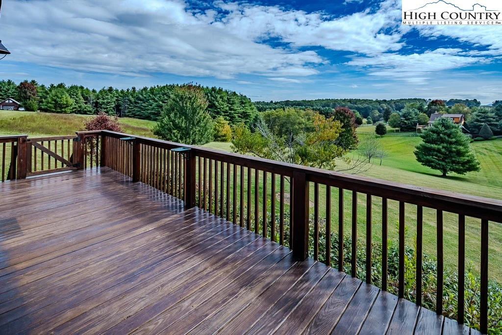 Image number 7 for the current listing