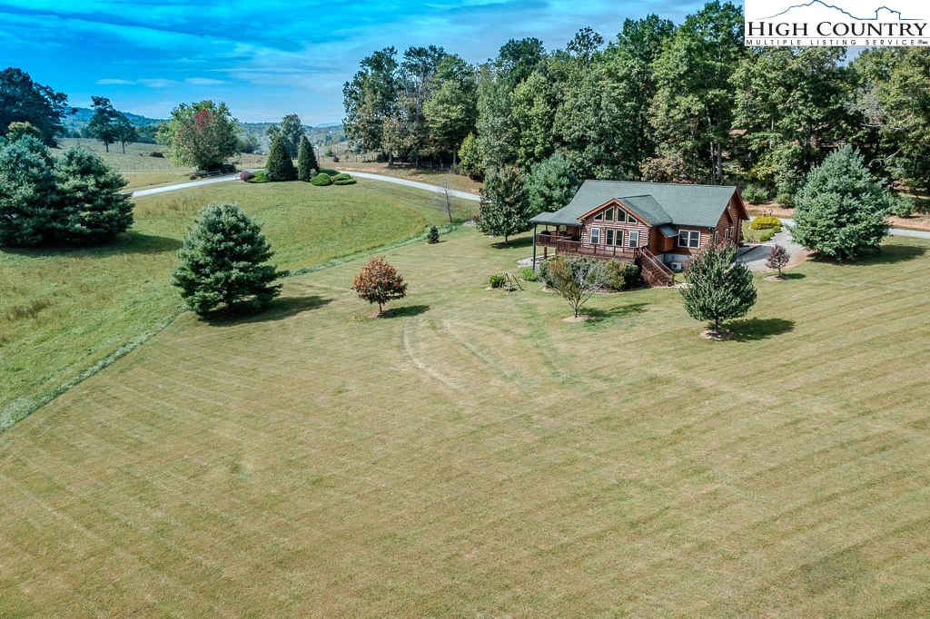 Image number 14 for the current listing