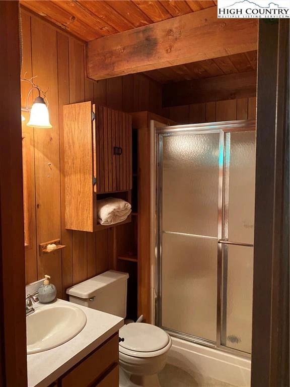 Image number 2 for the current listing
