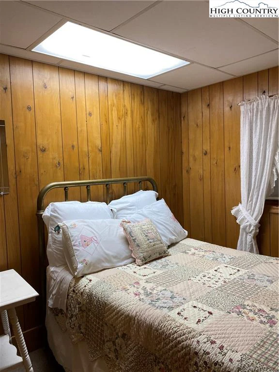 Image number 7 for the current listing
