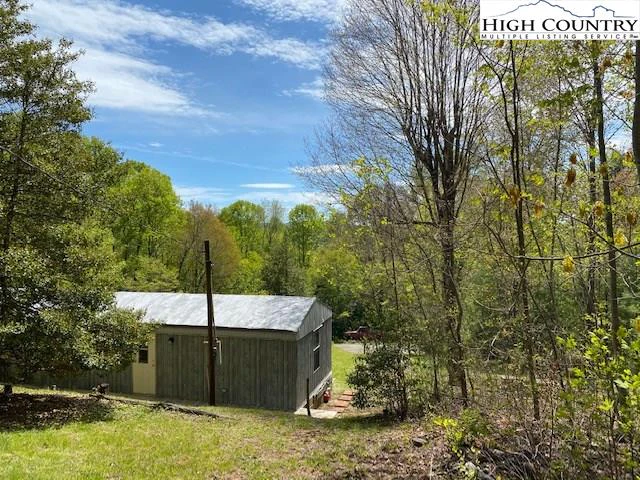 Image number 6 for the current listing