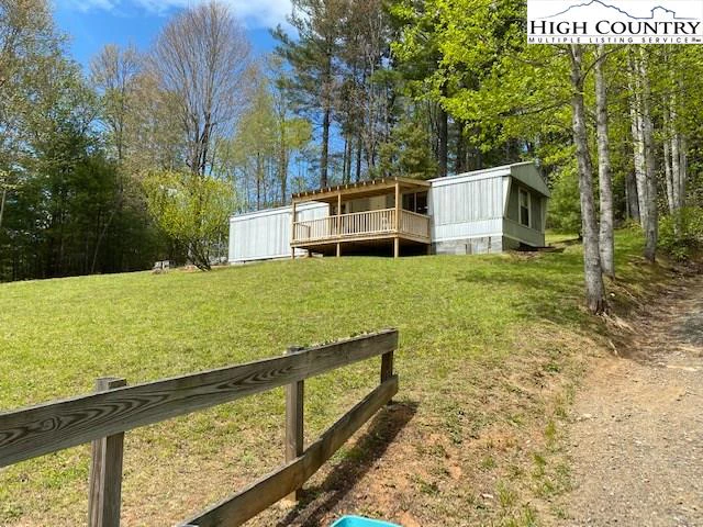 Image number 3 for the current listing