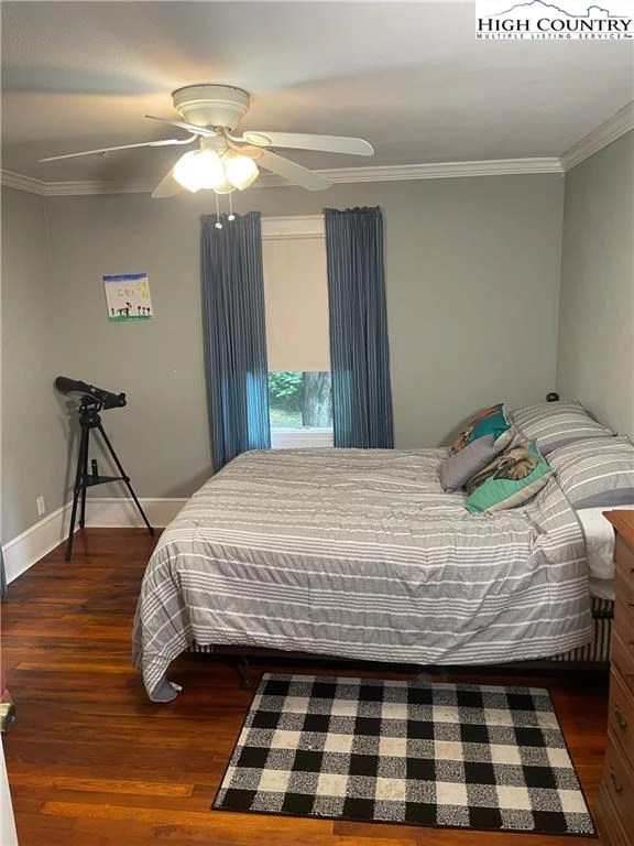 Image number 5 for the current listing