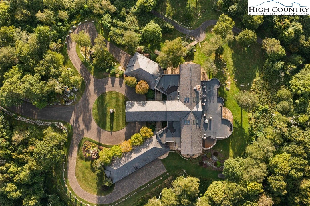 Image number 4 for the current listing
