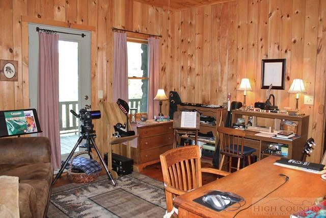 Image number 6 for the current listing