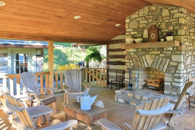 Image number 16 for the current listing