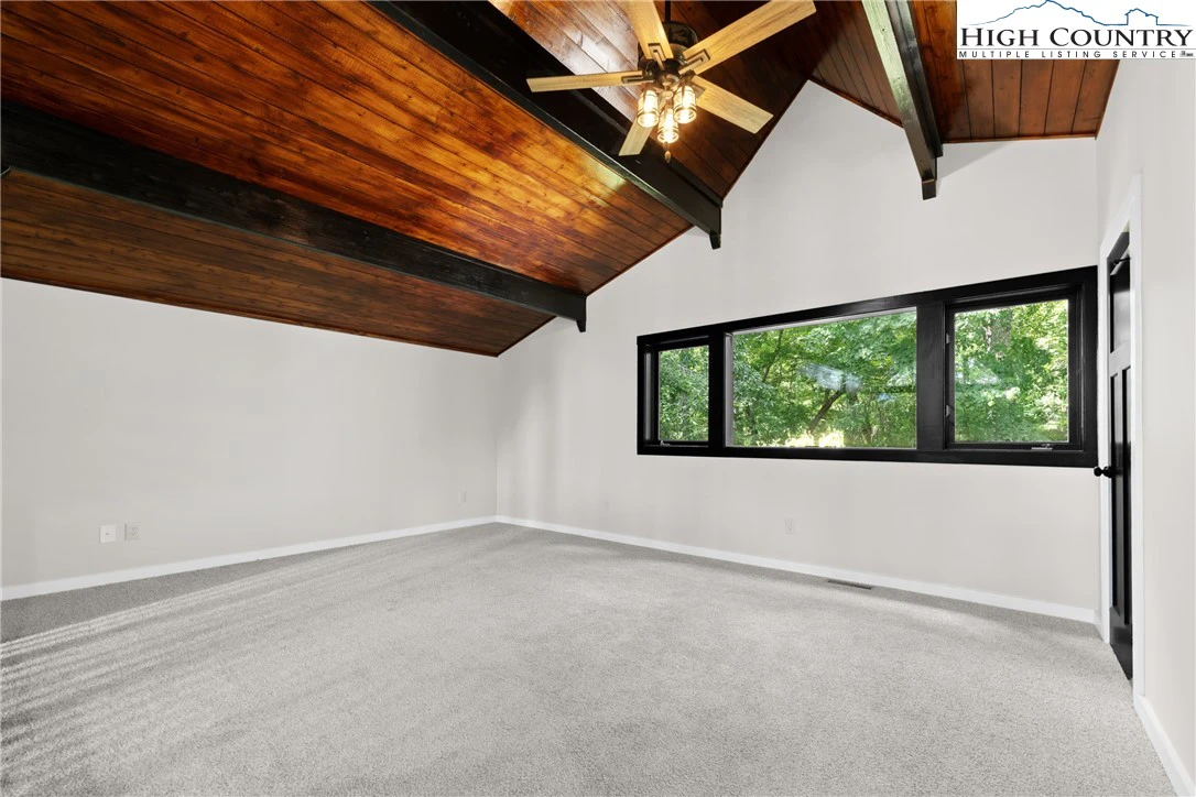 Image number 2 for the current listing
