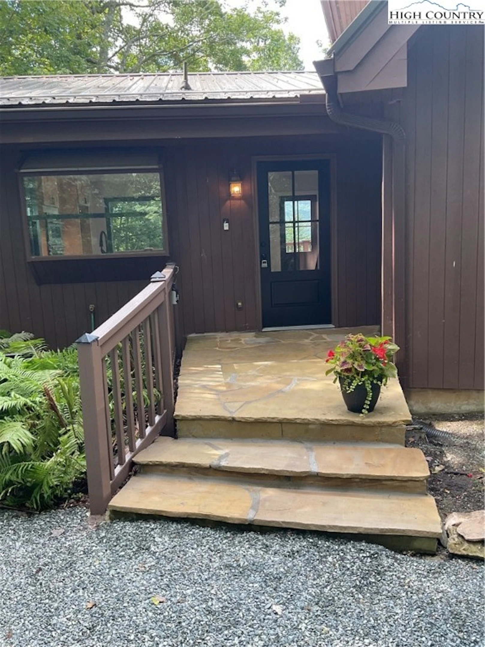 Image number 9 for the current listing