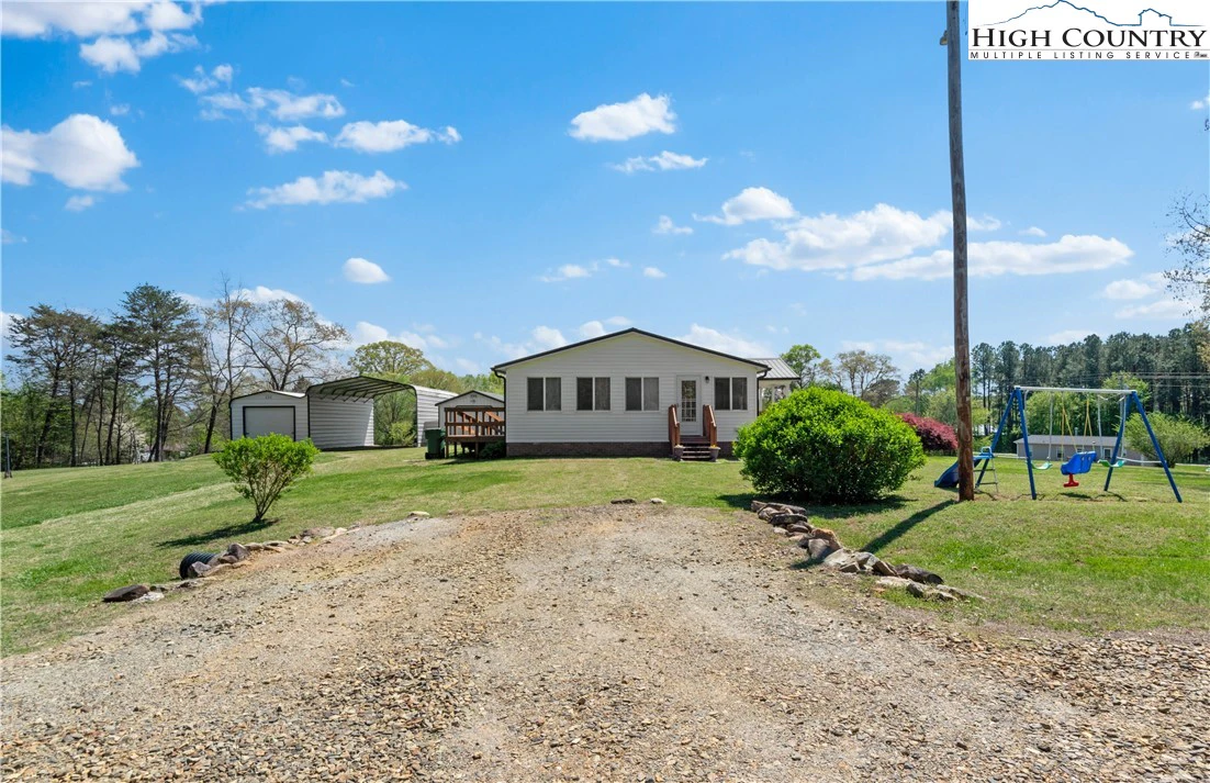 Image number 13 for the current listing
