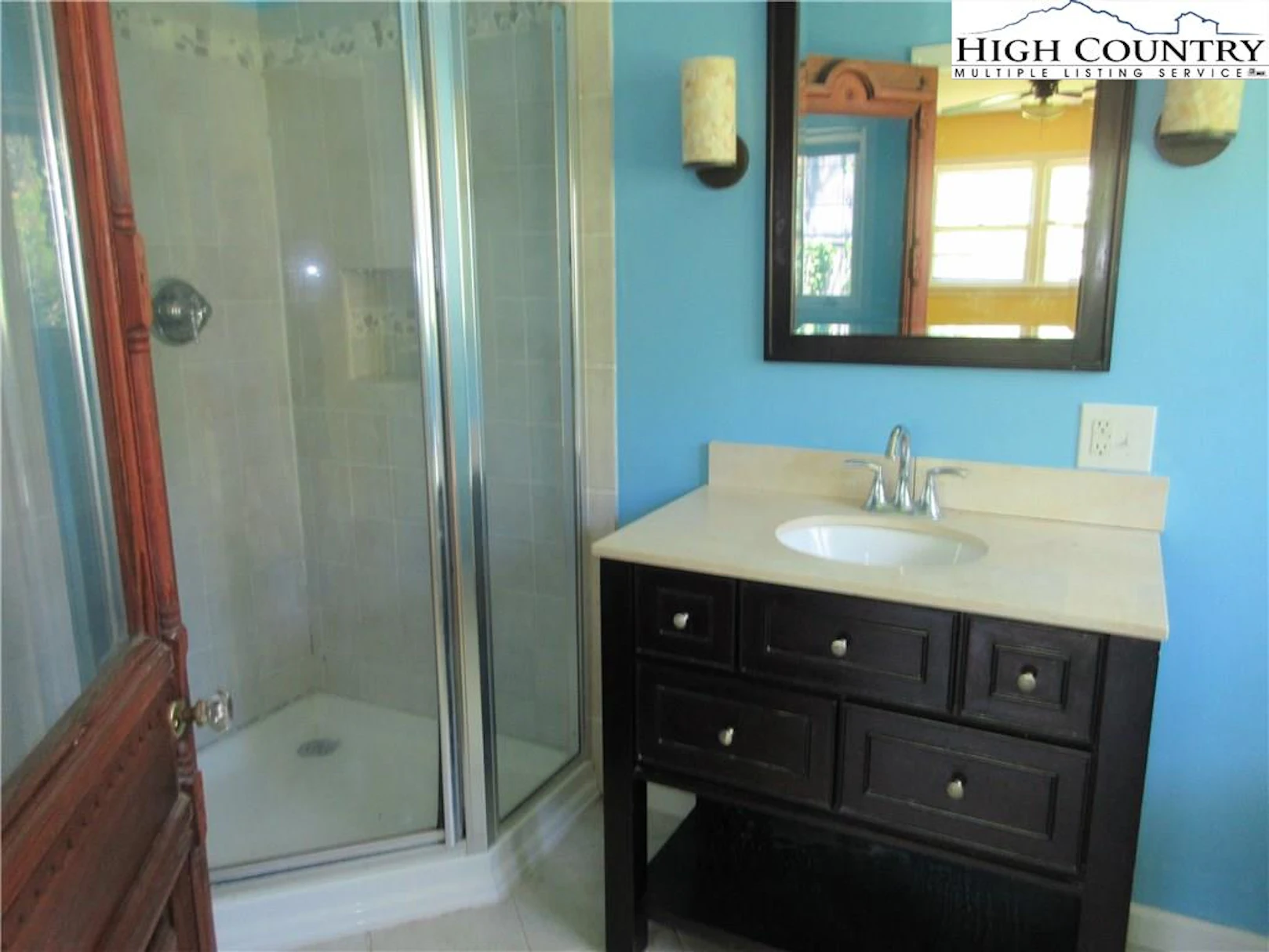 Image number 10 for the current listing