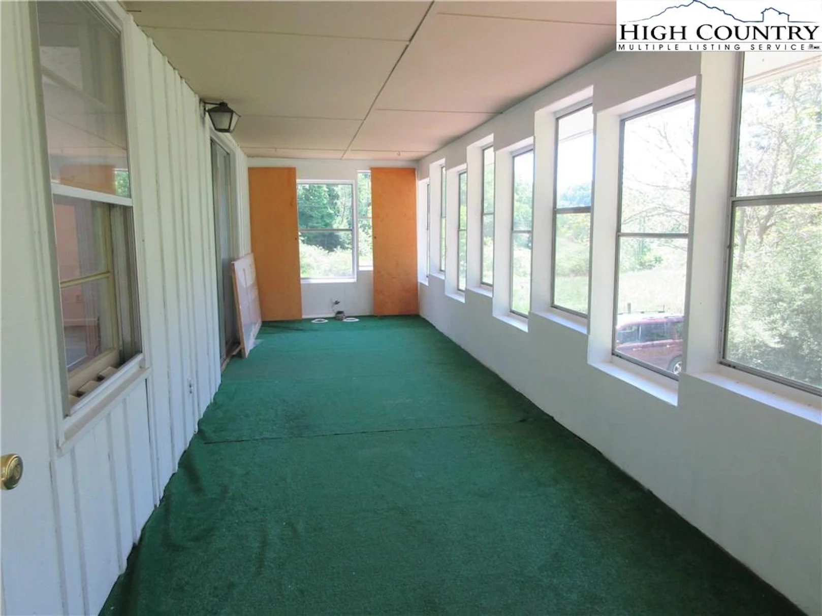 Image number 7 for the current listing