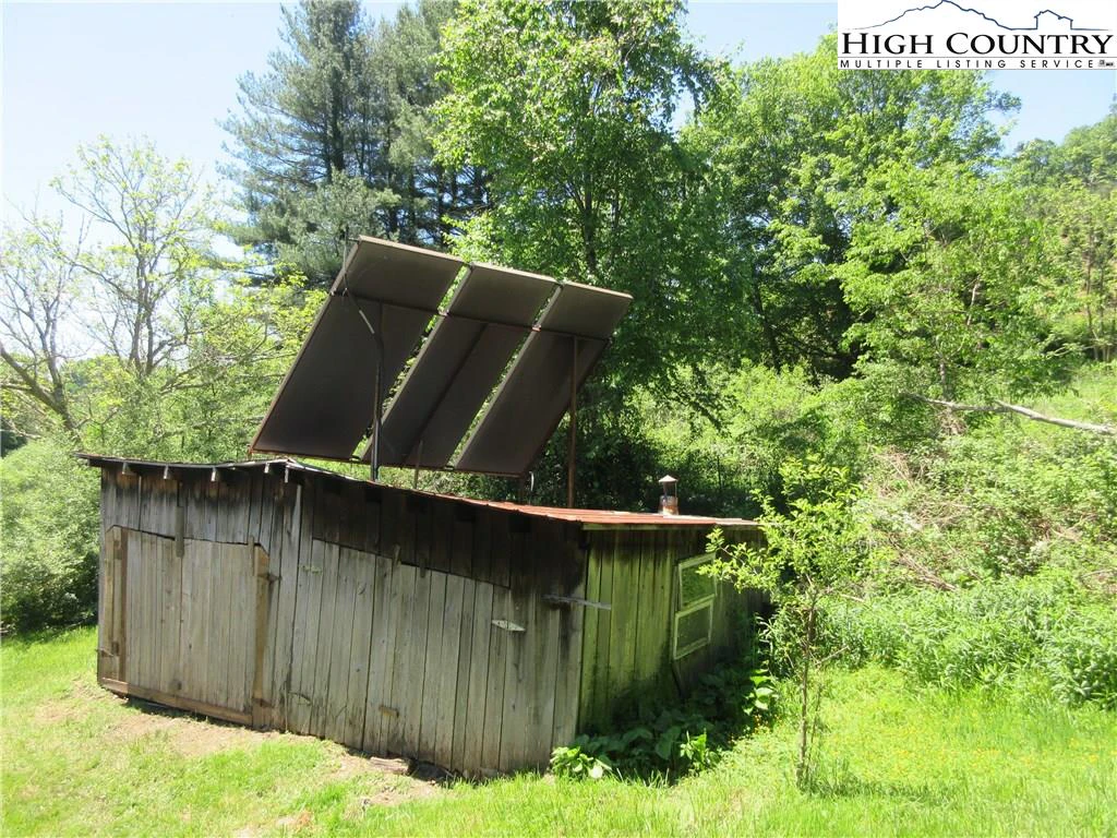 Image number 6 for the current listing