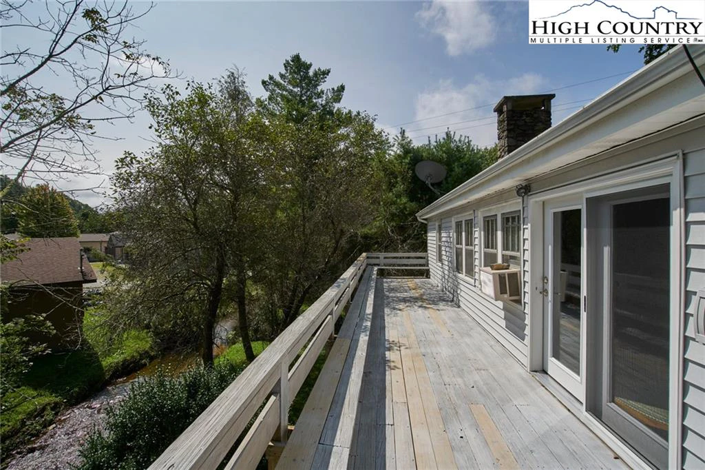 Image number 2 for the current listing