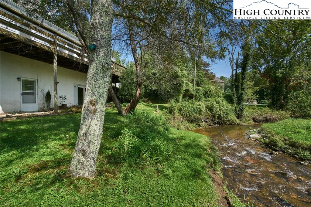 Image number 6 for the current listing