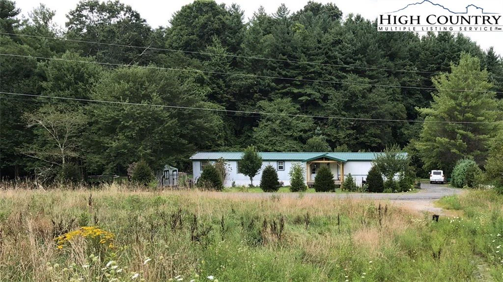 Image number 3 for the current listing