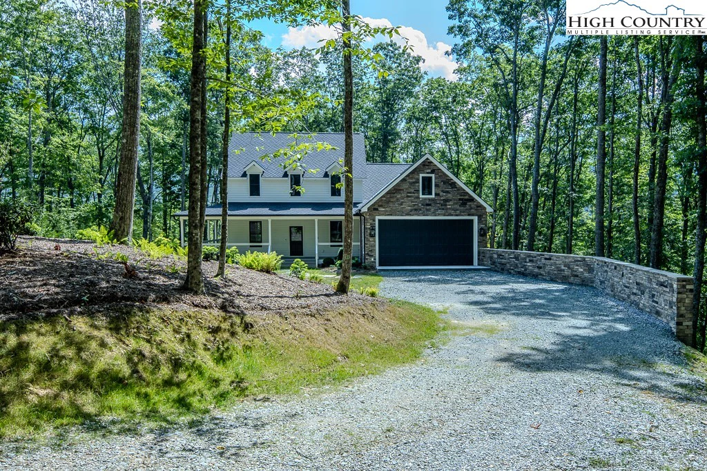 Image number 4 for the current listing