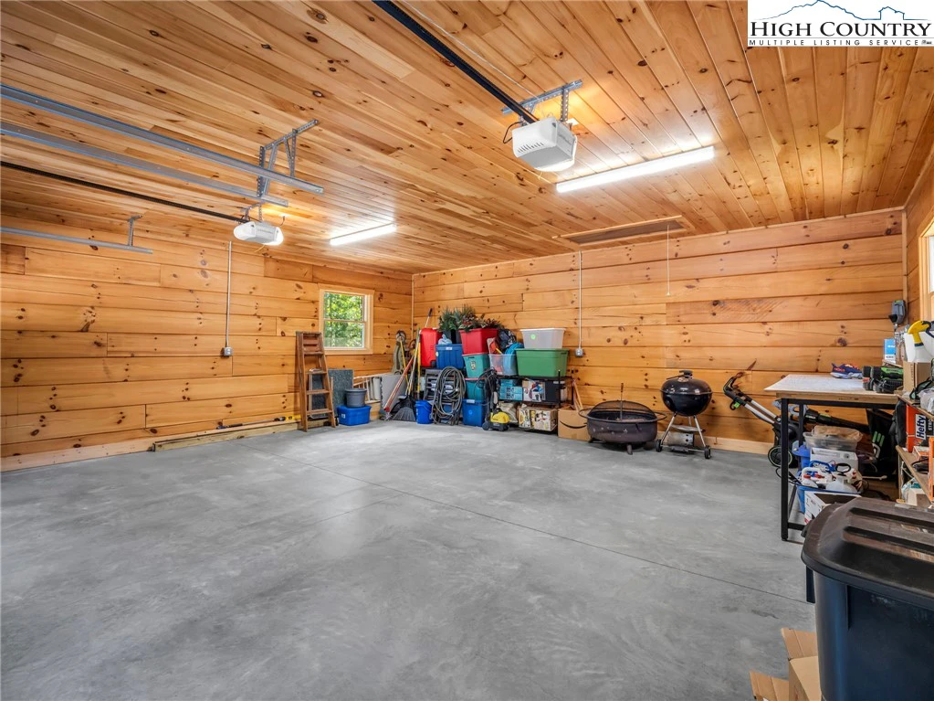 Image number 3 for the current listing