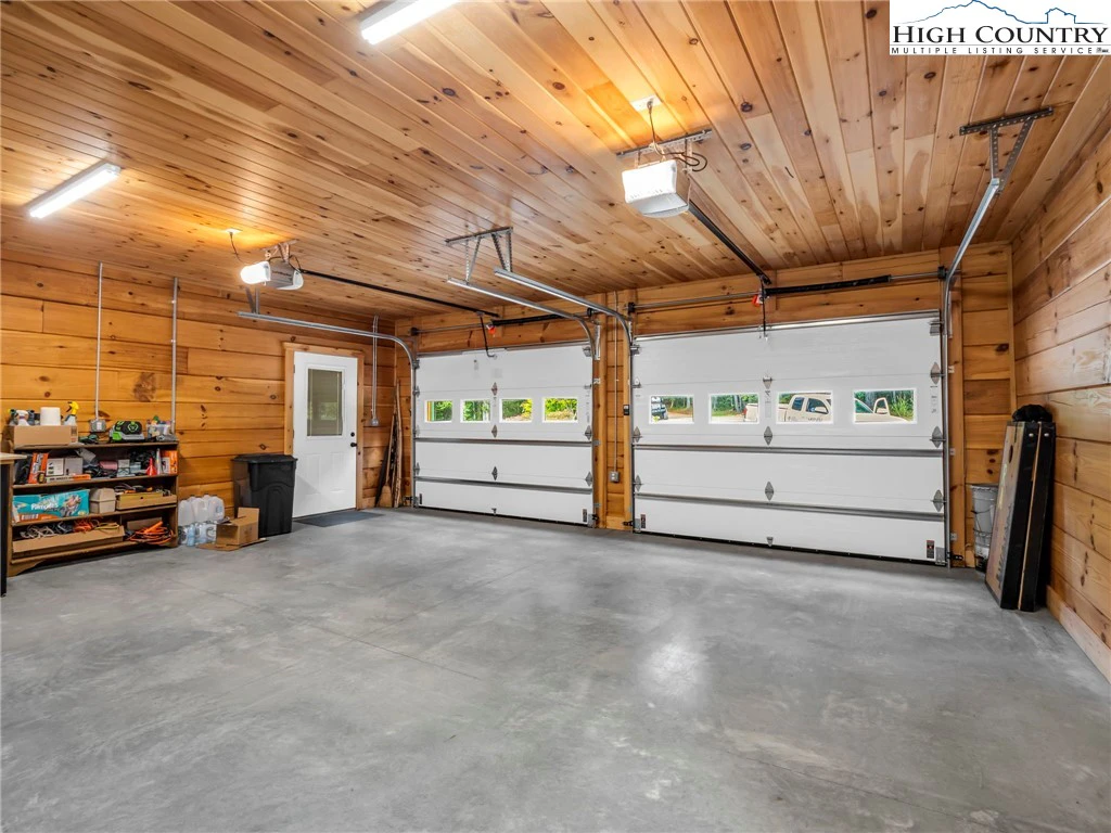 Image number 4 for the current listing