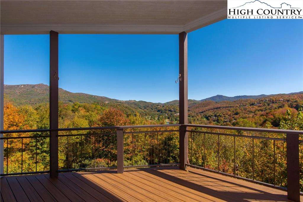 Image number 3 for the current listing