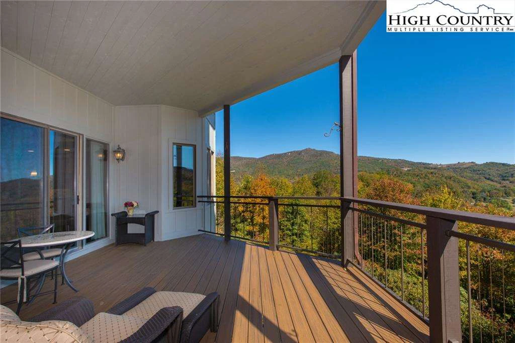 Image number 8 for the current listing
