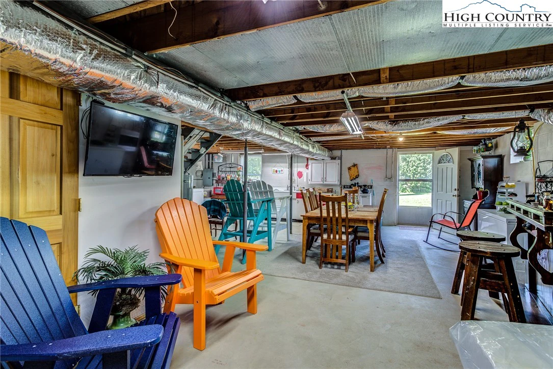 Image number 6 for the current listing