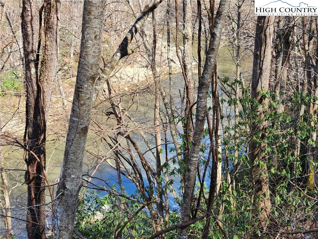 Image number 3 for the current listing