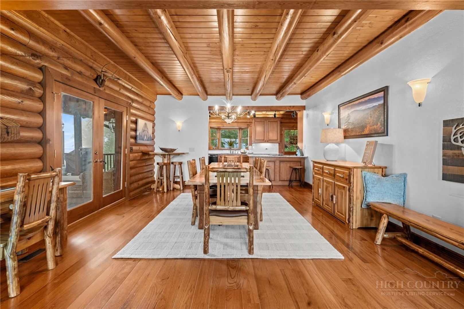 Image number 14 for the current listing
