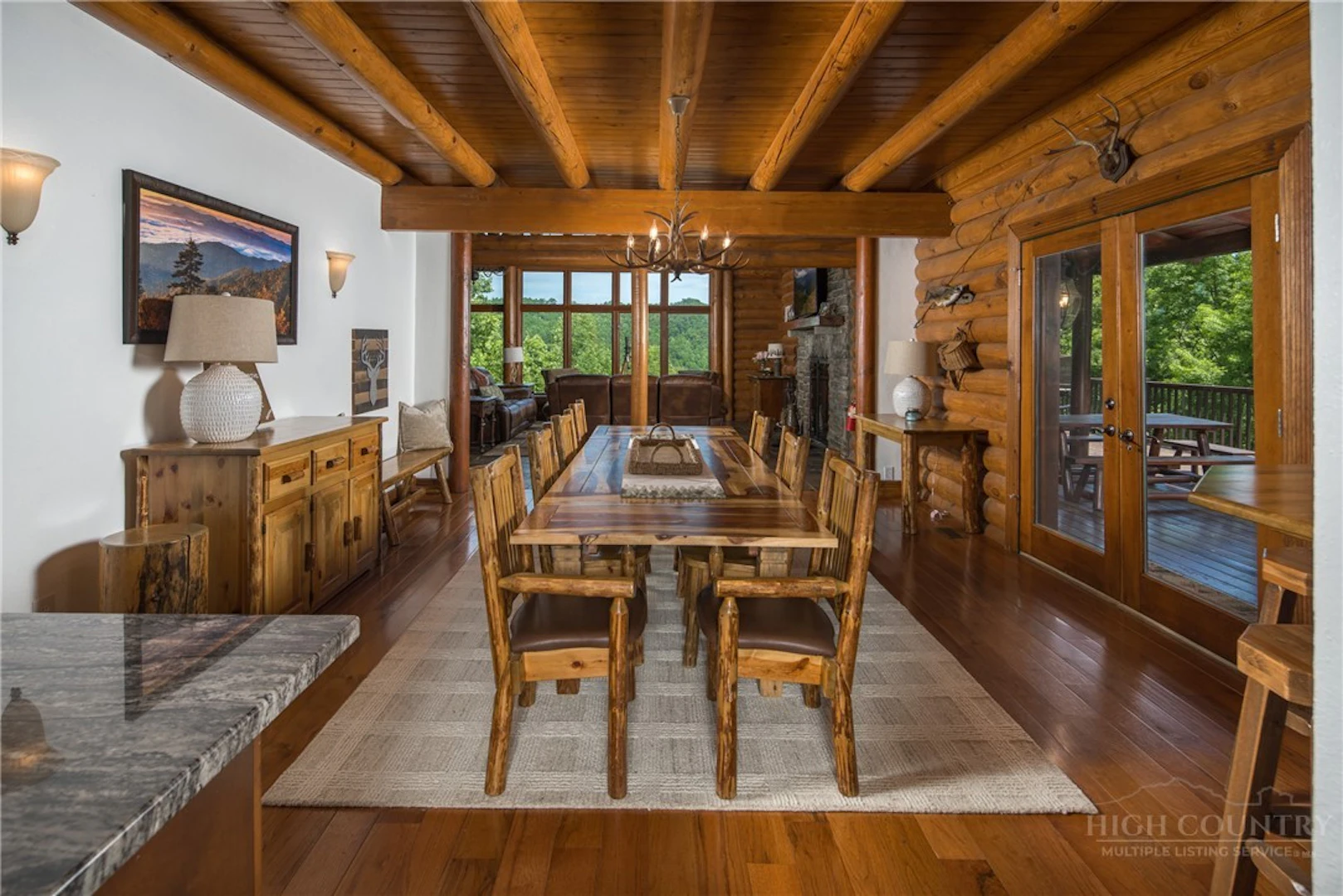Image number 15 for the current listing