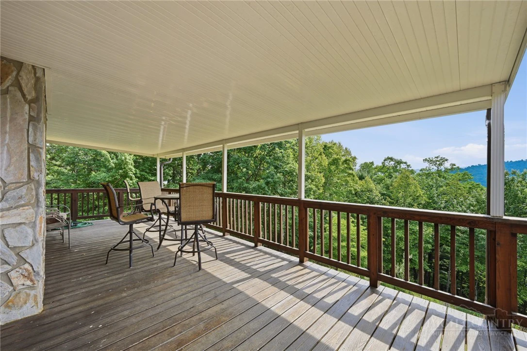 Image number 20 for the current listing