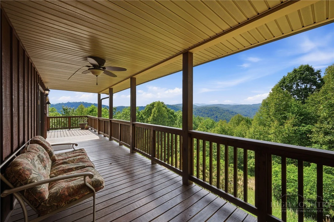 Image number 12 for the current listing