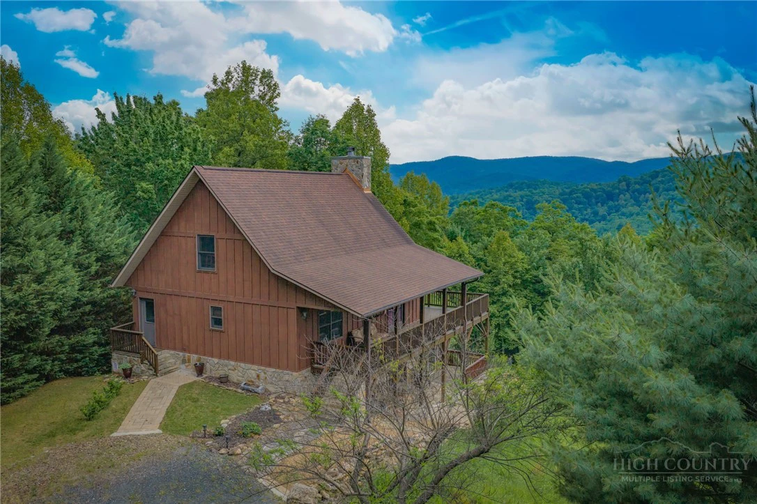 Image number 2 for the current listing