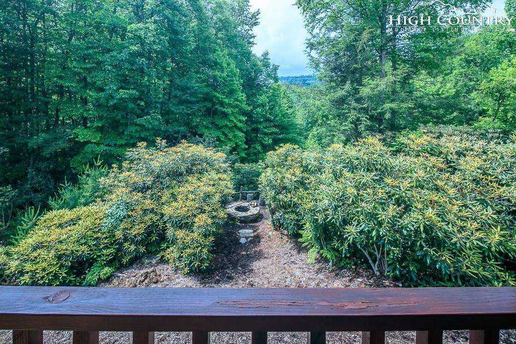 Image number 21 for the current listing