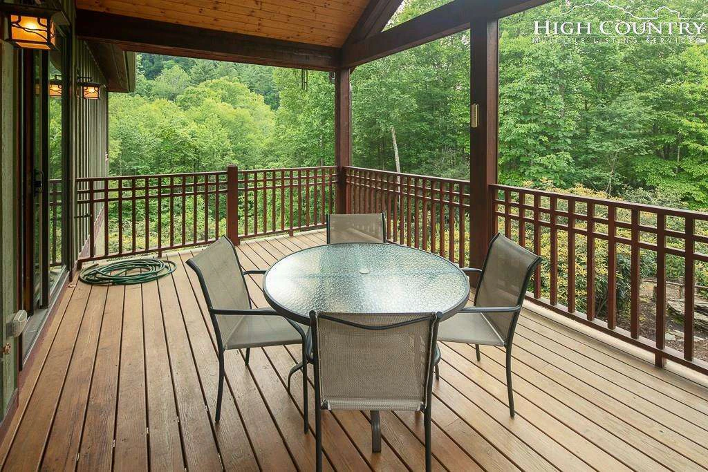 Image number 3 for the current listing