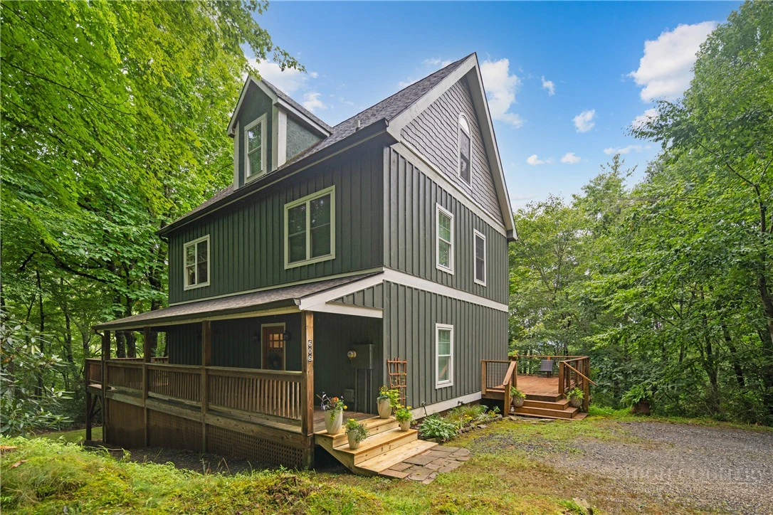 Image number 9 for the current listing
