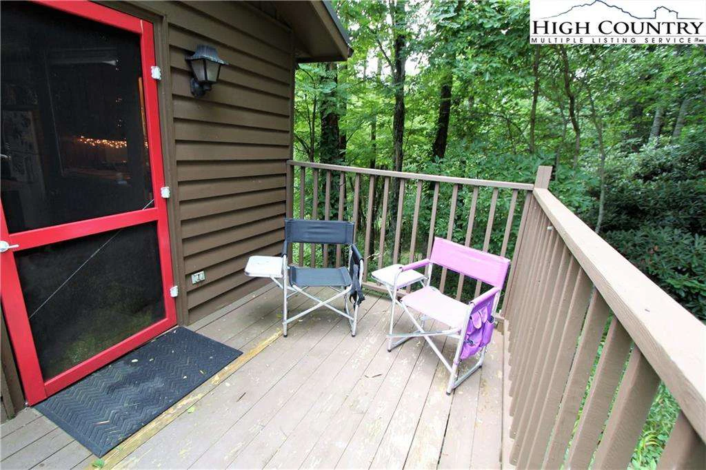 Image number 6 for the current listing