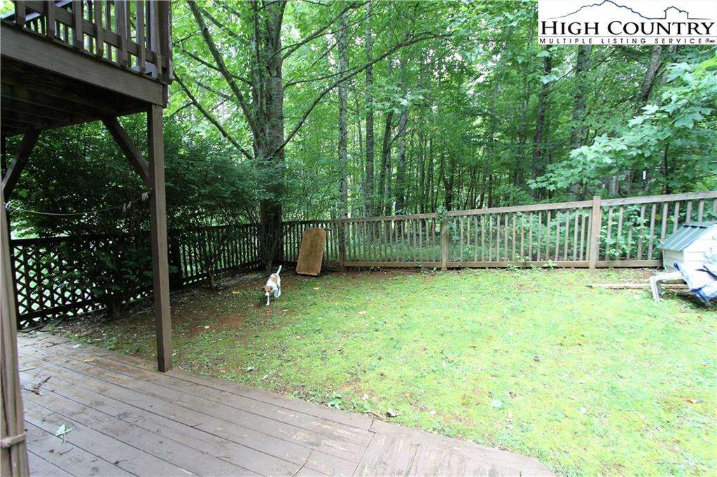 Image number 17 for the current listing