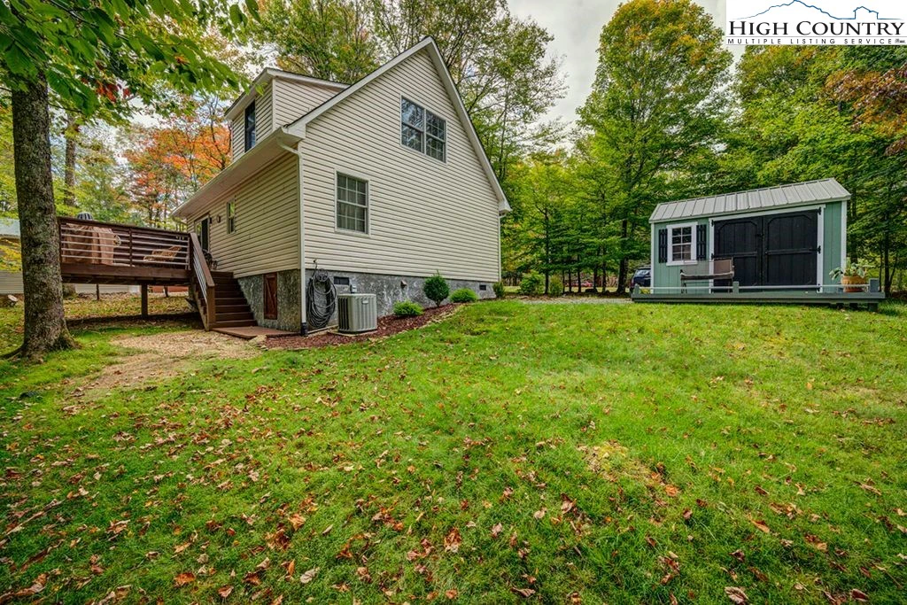 Image number 13 for the current listing