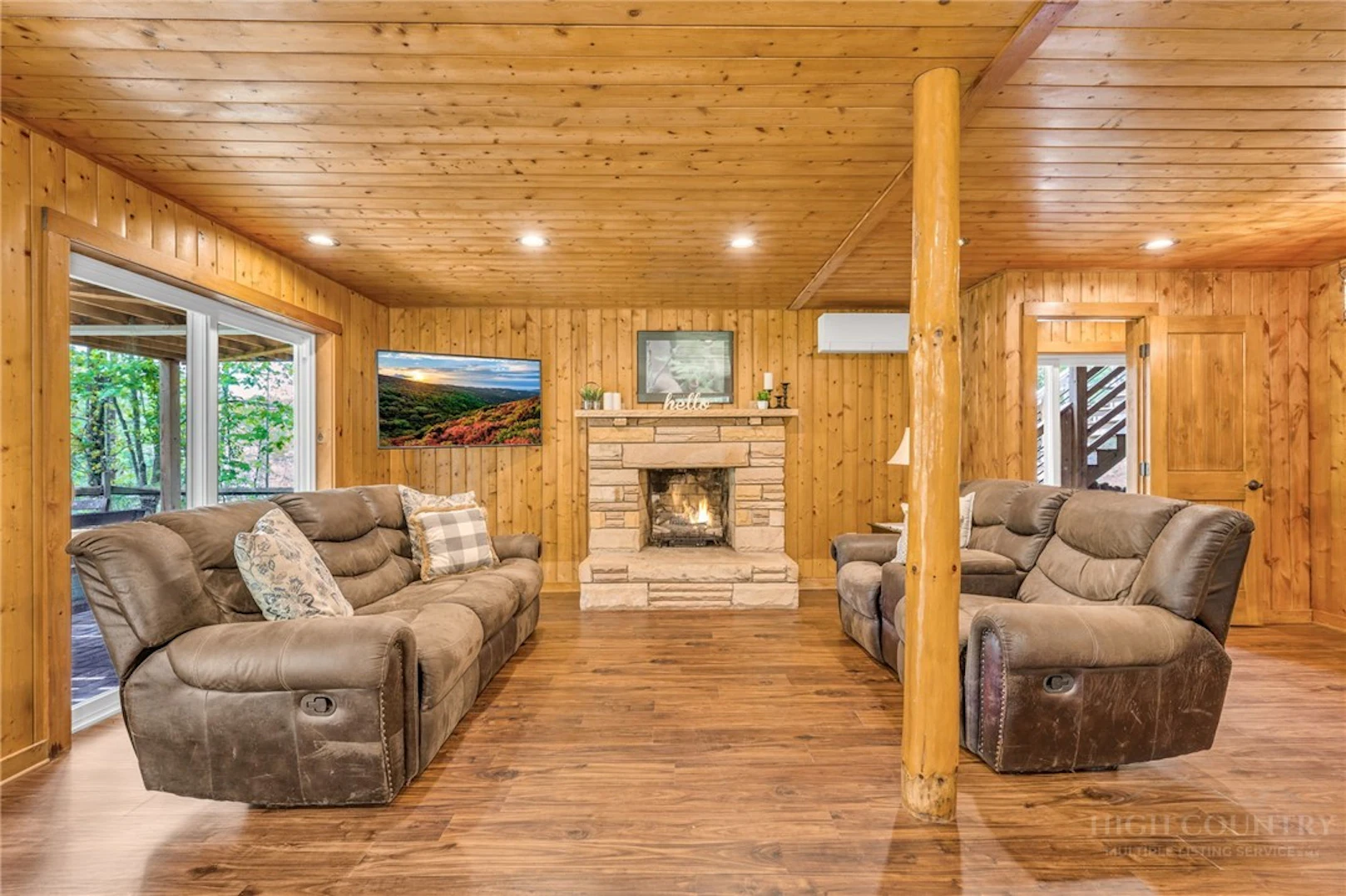 Image number 6 for the current listing