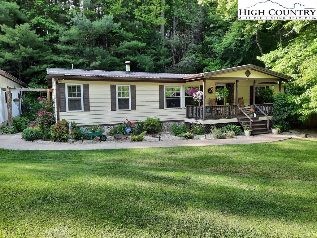 Image number 1 for the current listing