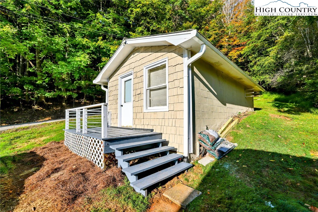Image number 7 for the current listing