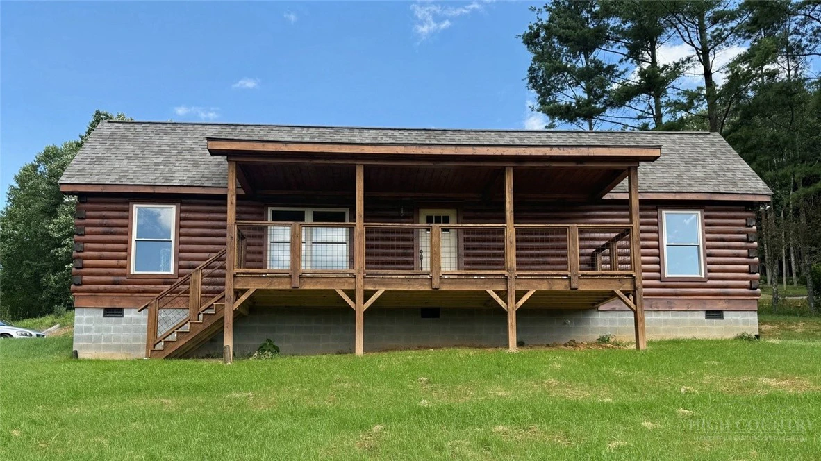 Image number 1 for the current listing