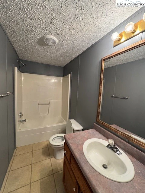 Image number 4 for the current listing