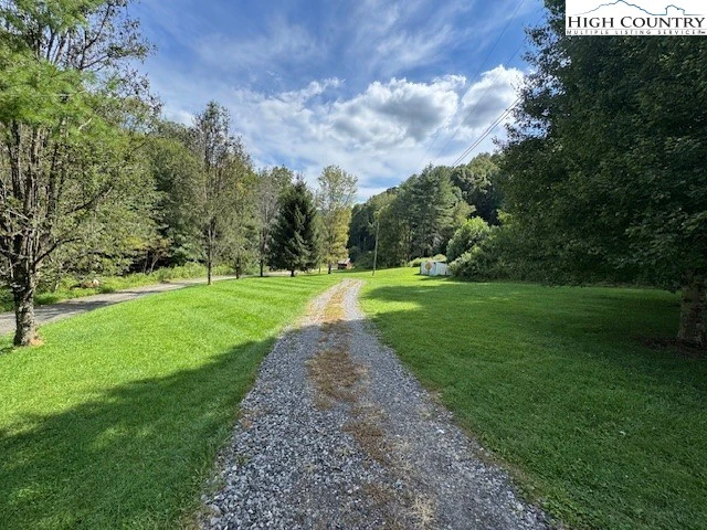 Image number 19 for the current listing