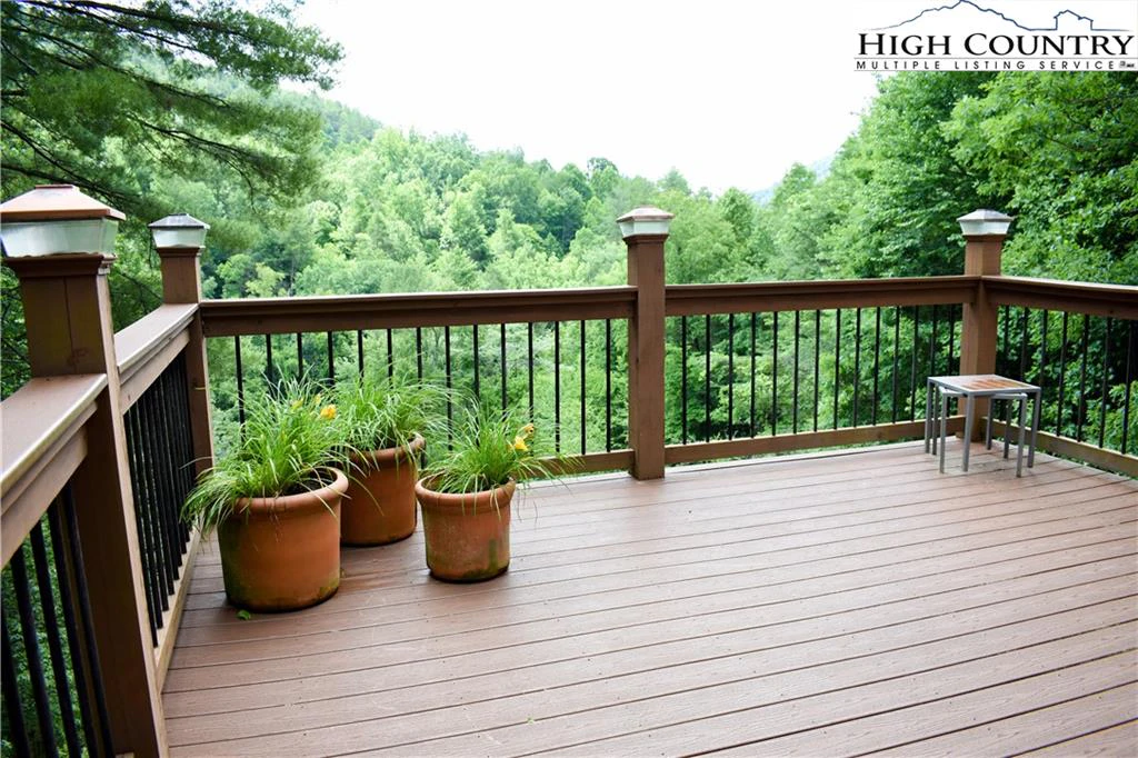 Image number 7 for the current listing