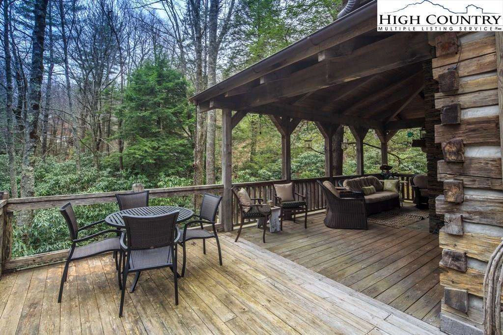 Image number 17 for the current listing