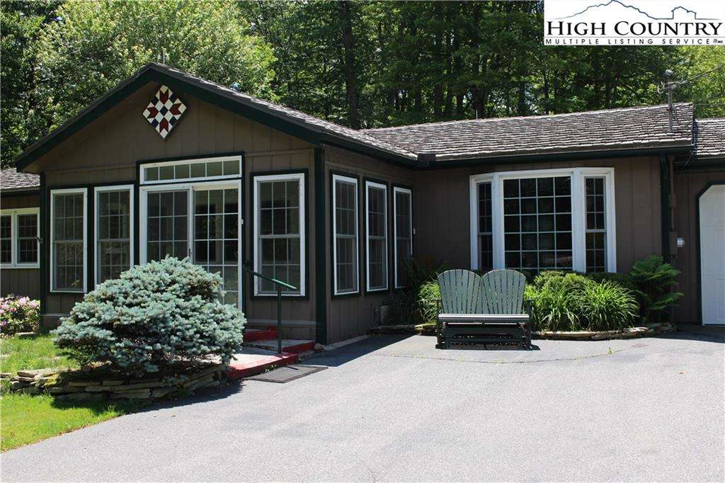 Image number 5 for the current listing