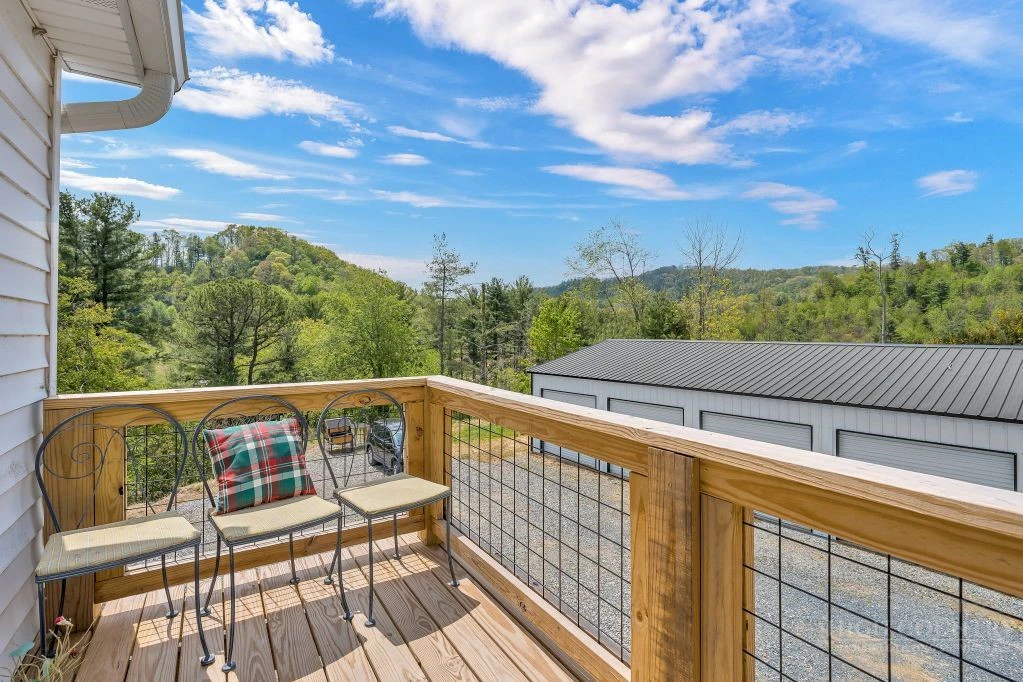 Image number 2 for the current listing