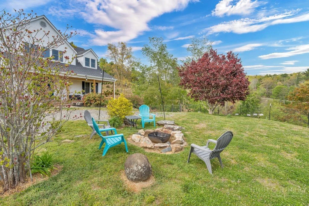 Image number 20 for the current listing